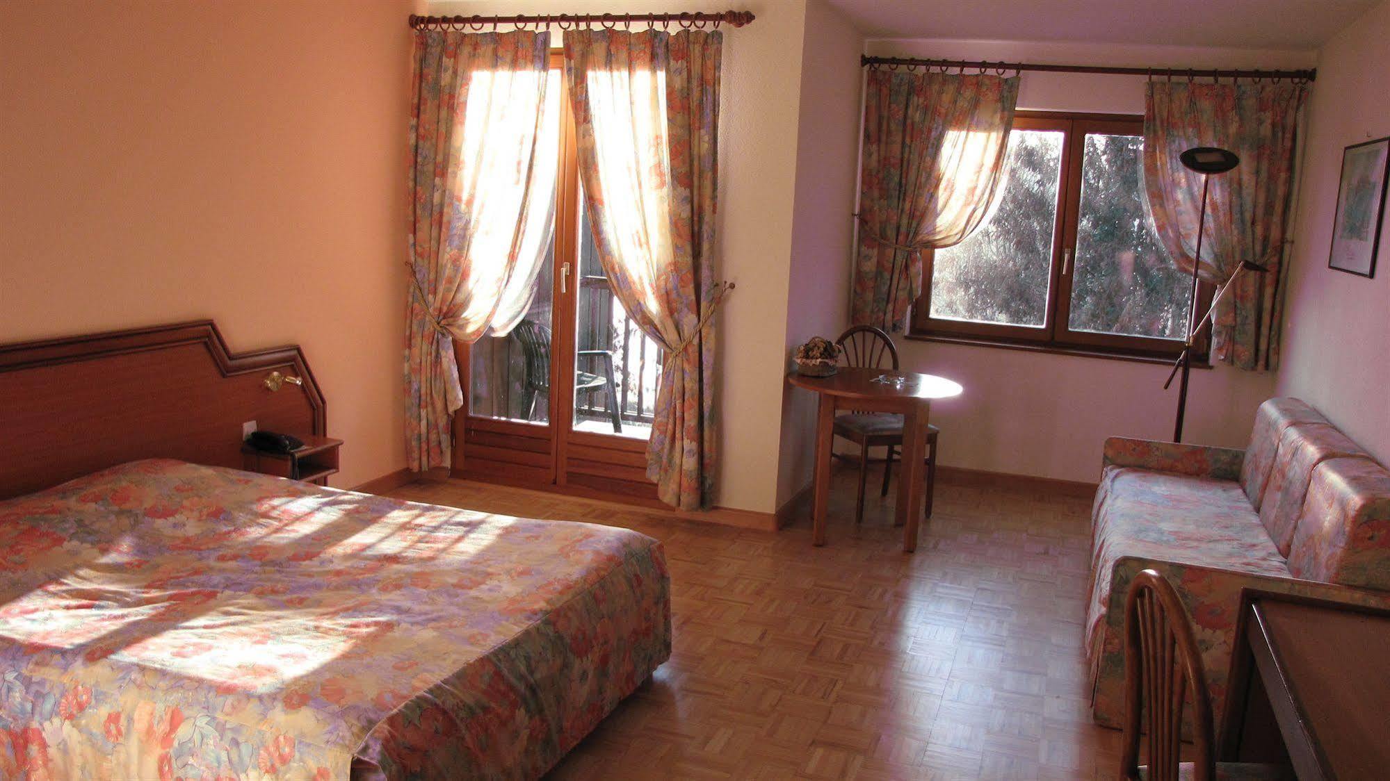 Hotel Le Caballin Vogelgrun Ngoại thất bức ảnh